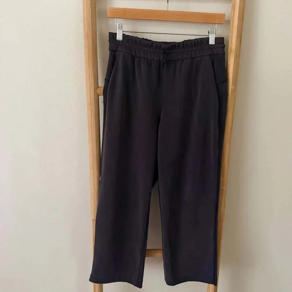 Lululemon Softstreme High Rise Straight Leg Cropped Pants Black Size 6